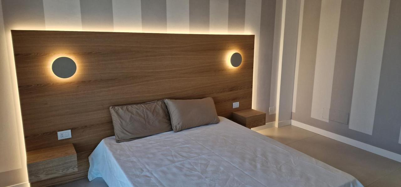 B&B Pernotti Bari Bagian luar foto