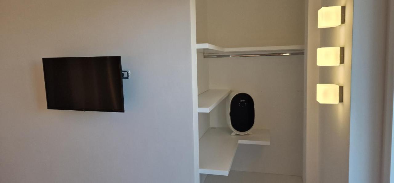 B&B Pernotti Bari Bagian luar foto