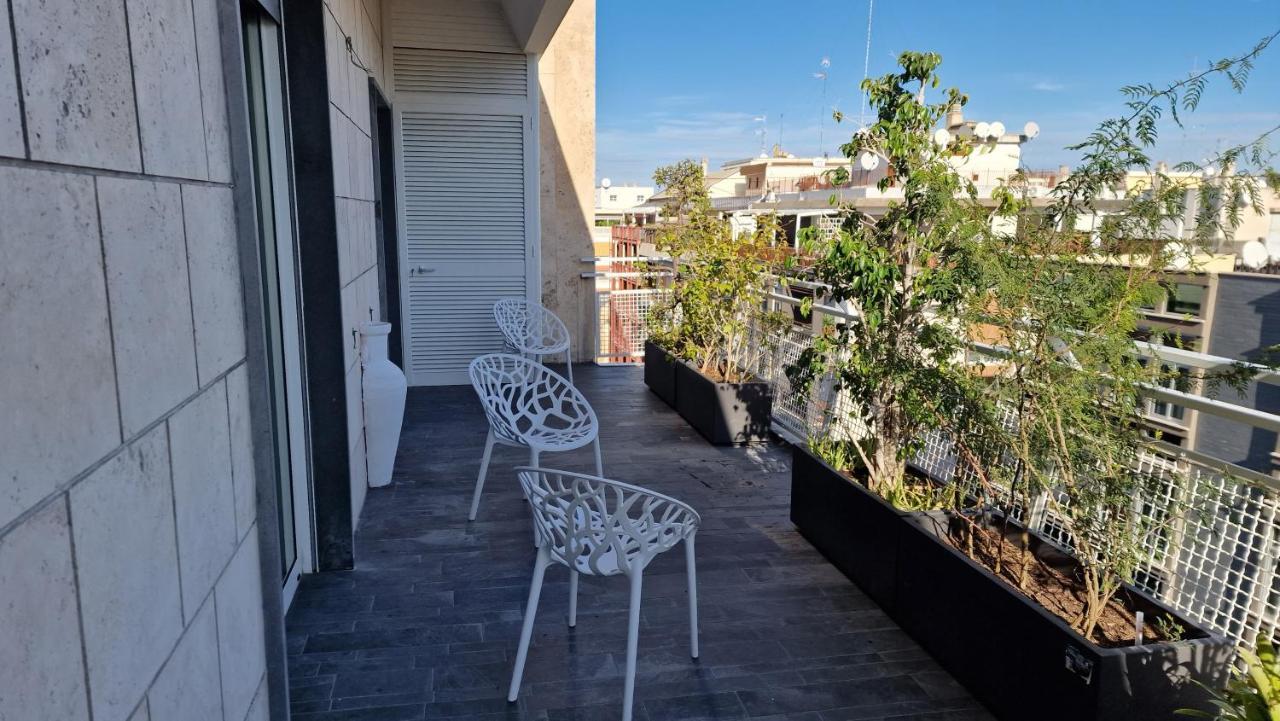 B&B Pernotti Bari Bagian luar foto