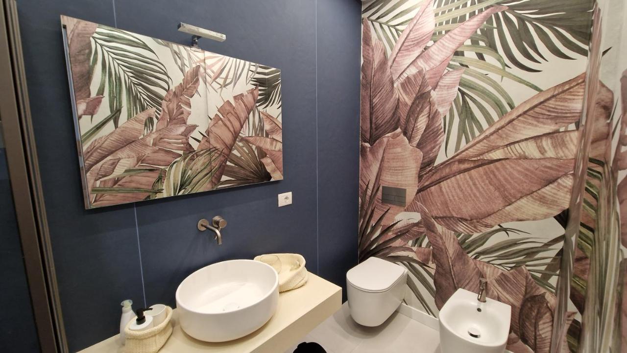 B&B Pernotti Bari Bagian luar foto
